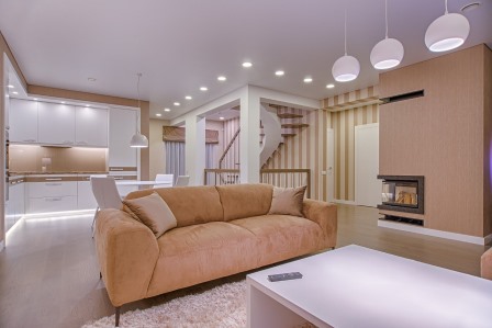 Gallery 12
